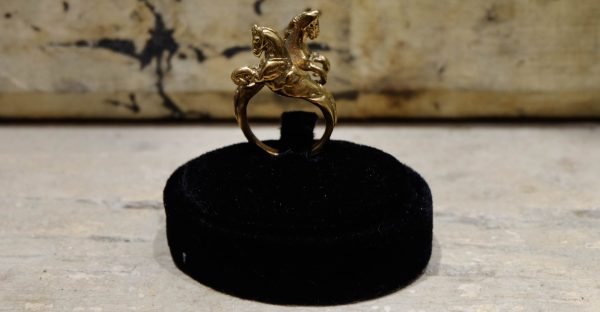 anello bronzo cavalli